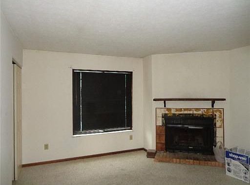 2nd image of 3435 Spanish Villa Dr