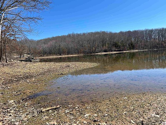 4th image of 2 E Oak Ridge Rd