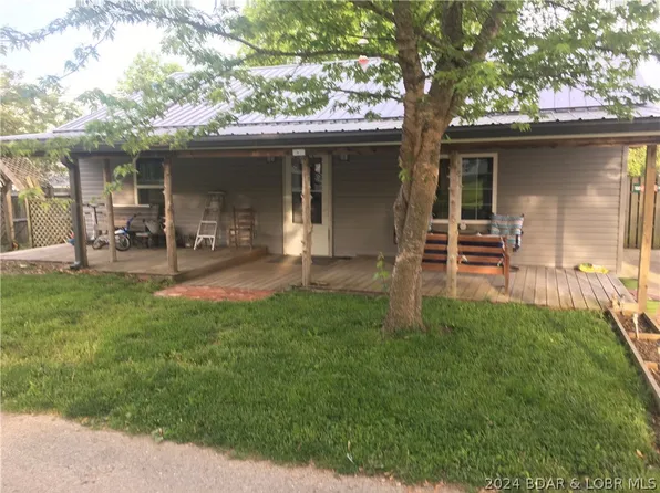 203 S Ross St, Versailles, MO 65084