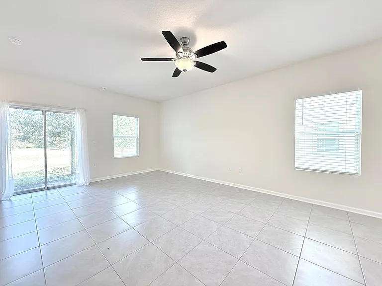 7670 Legacy Trl — Photo 8
