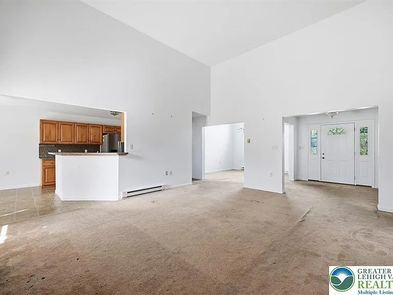 86 Northpark Dr E — Photo 15