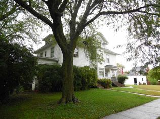 500 6th Ave S, Clinton, IA 52732