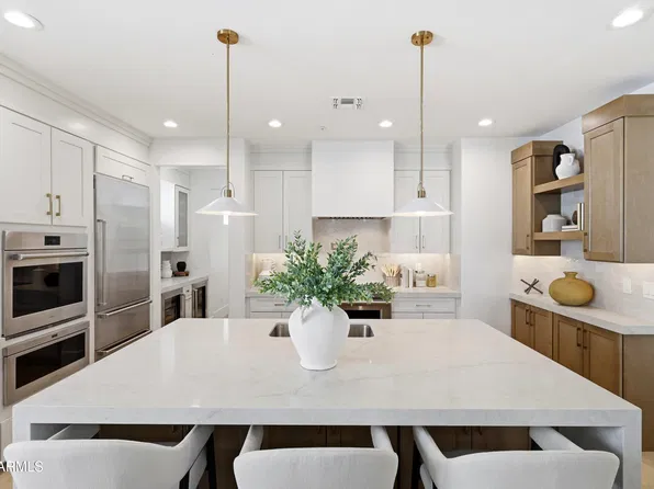 1360 S MULBERRY Street, Gilbert, AZ 85296