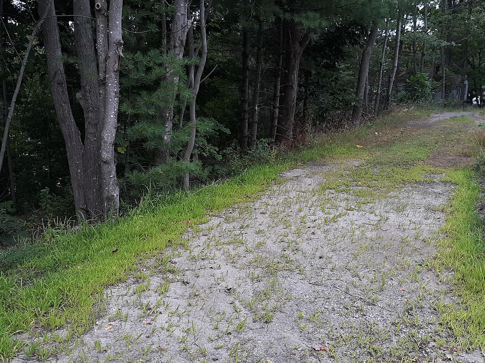 2nd image of 6 Spruce St