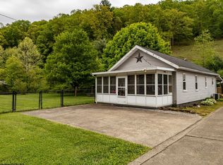 330 Grassy Run Rd, Fairmont, WV 26554