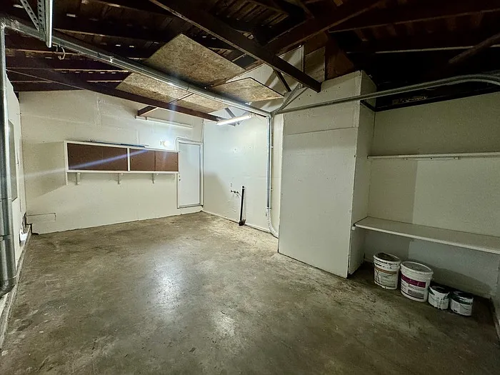 5322 Castle St — Photo 10