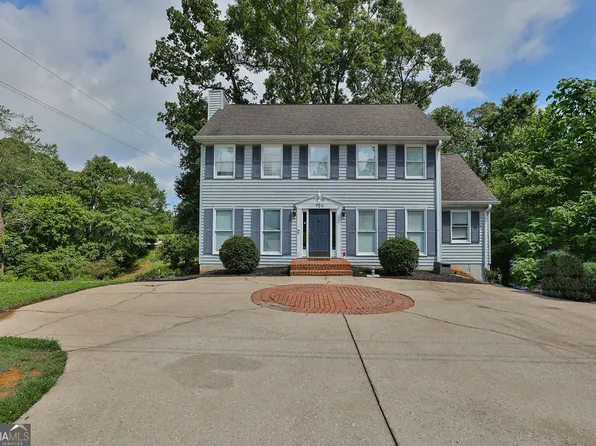 729 Crestview Ter, Gainesville, GA 30501