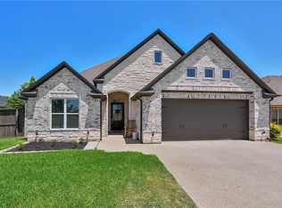 5019 Highline Dr, Bryan, TX 77802