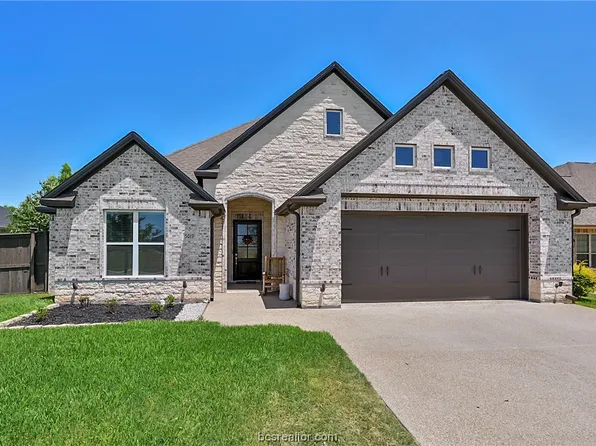 5019 Highline Dr, Bryan, TX 77802