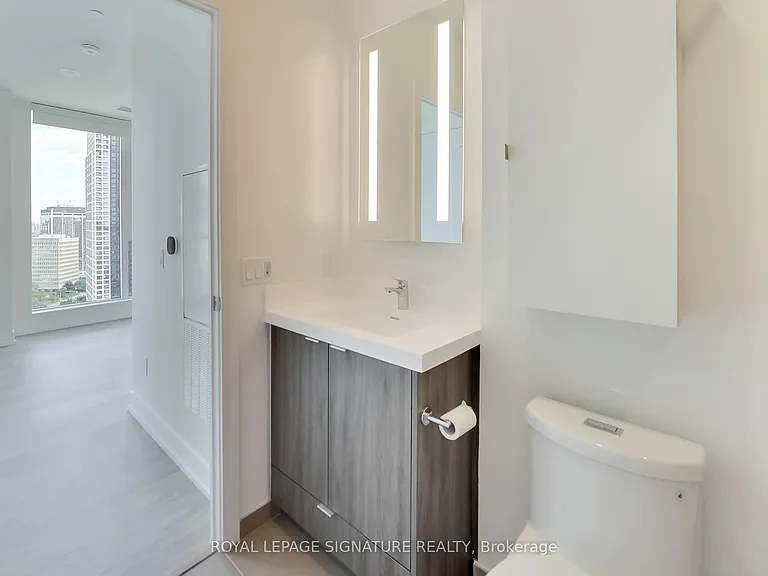 25 Cordova Ave #Penthouse 04 — Photo 24