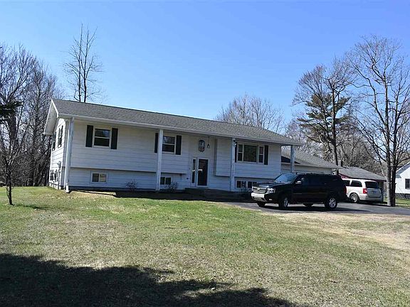 2nd image of 3109 Lake Shore Dr