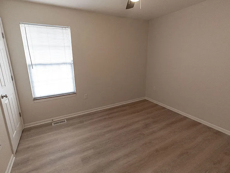 1325 Godas Dr — Photo 27