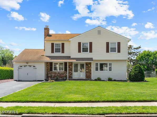 51 Cypress Road, Toms River, NJ 08753