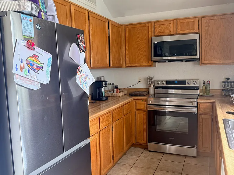 3813 Dorchester Dr — Photo 6