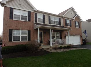 866 Crabapple Dr, Crystal Lake, IL 60014