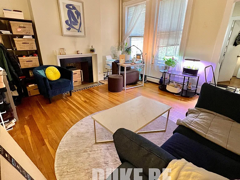 28 Cumberland St #4 — Photo 3