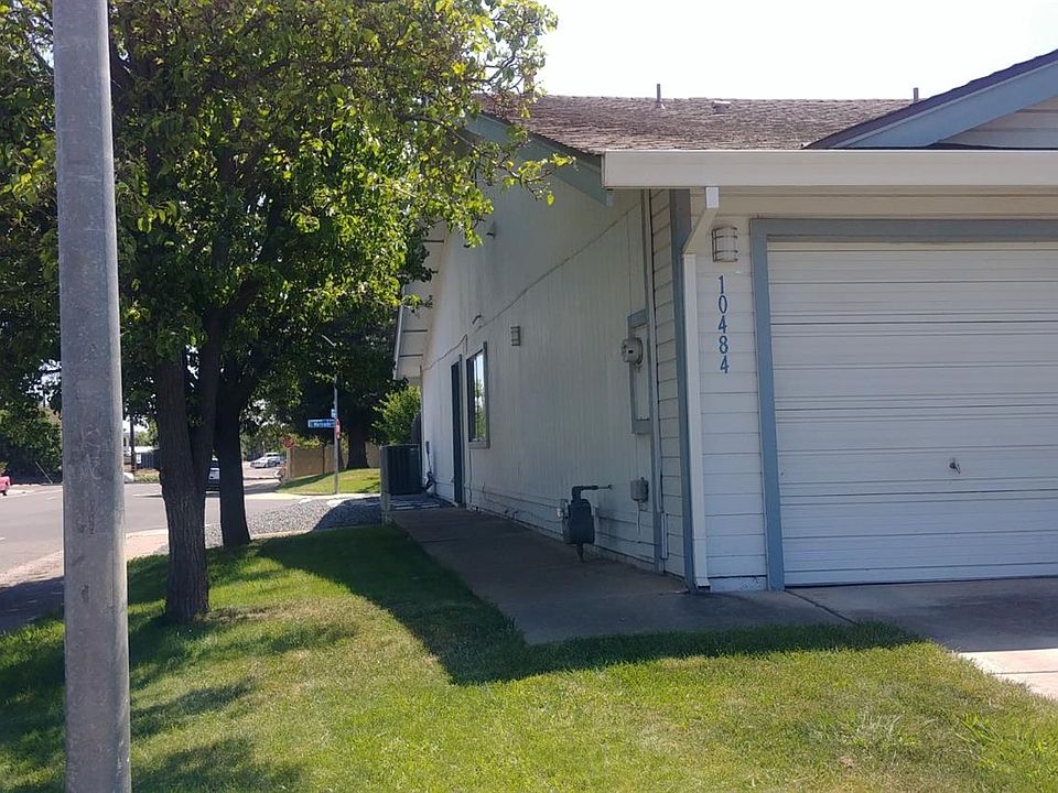 1st image of 10484 Sierra Crest Dr