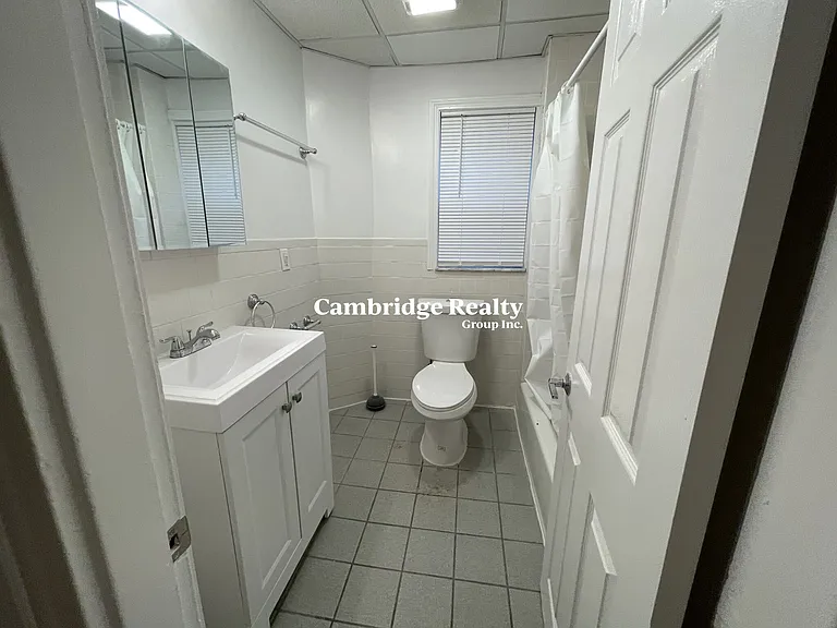 35 Cameron Ave #2T — Photo 23