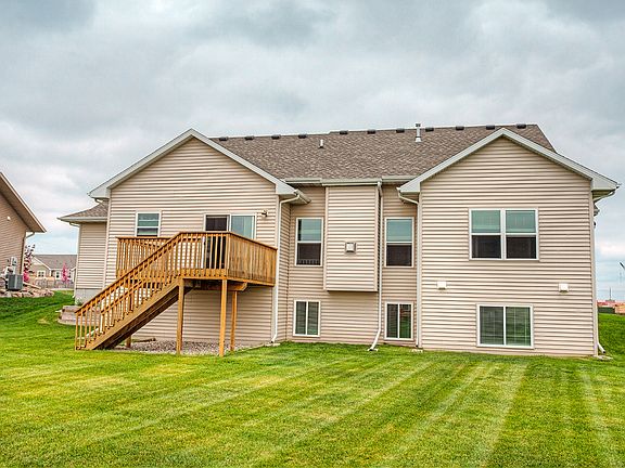 3rd image of 2822 Clayton Dr
