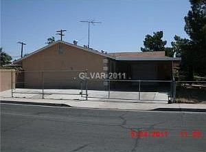 1st image of 1701 Leslie Ave