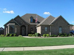 3400 SW Crosswinds Blvd, Bentonville, AR 72712