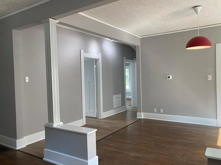 2138 Woodbourne Ave — Photo 6