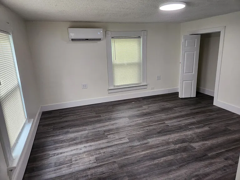 2335 Easley Ave — Photo 12