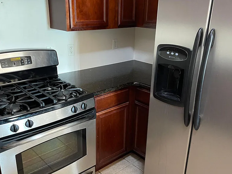 282 Johnston Ave #2 — Photo 4