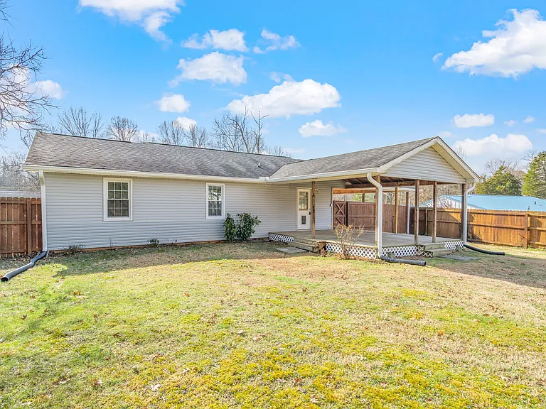 331 Sarvis Dr — Photo 37