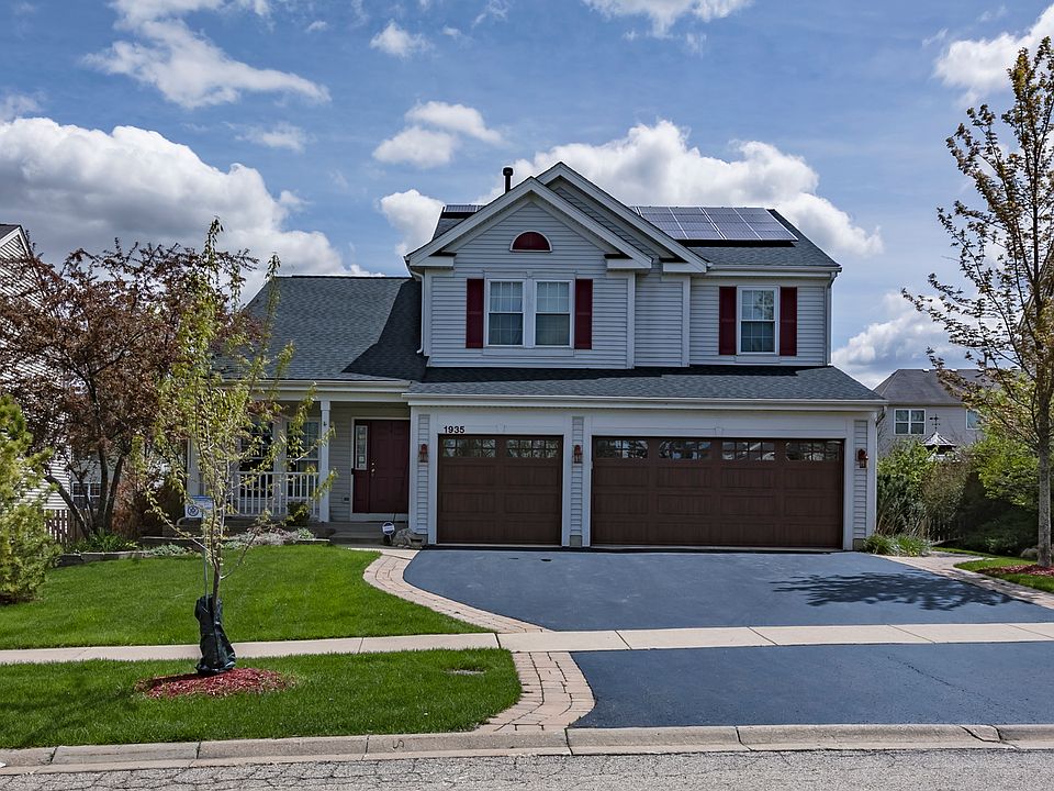 1st image of 1935 W Meadowview Dr