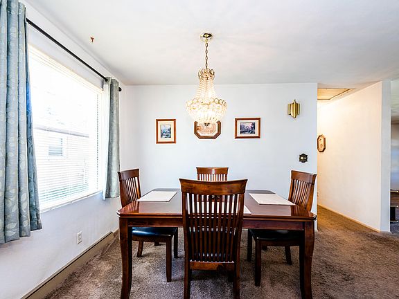 5th image of 110 E Delaware Ave