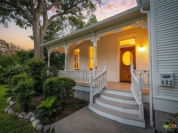 3rd image of 482 Willow Ave