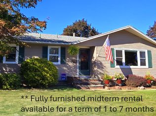 132 Kings Ln, Rochester, NY 14617