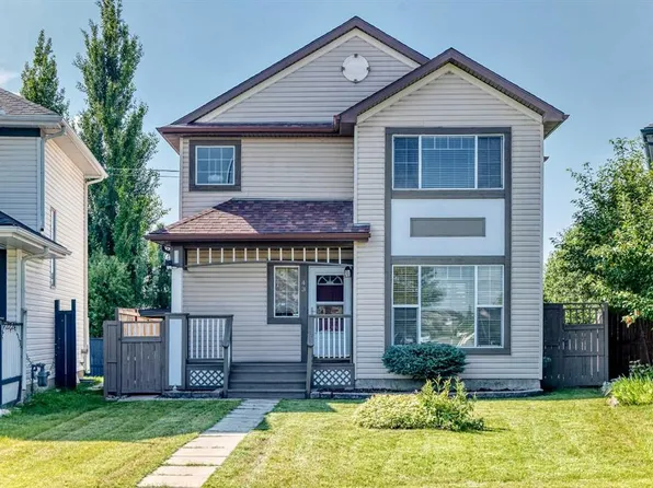 43 E Somerside Cmn SW, Calgary, AB T2Y 3M9