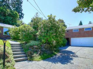 10415 Des Moines Dr S, Seattle, WA 98168