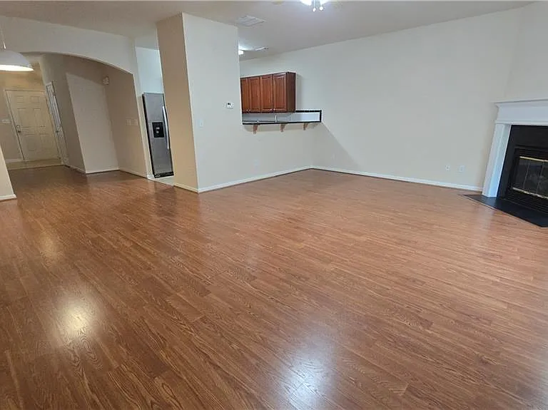 2109 Meadow Peak Rd — Photo 2