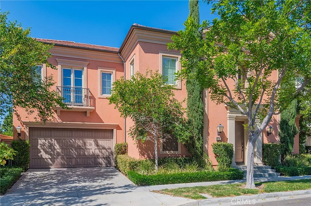 4 bed, 3.5 bath, 2734 sqft, $6,300 — Photo 2