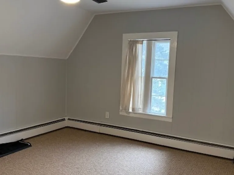 21 Broadway Ave #2 — Photo 6