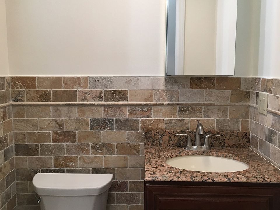 1st image of 326 Sackett St