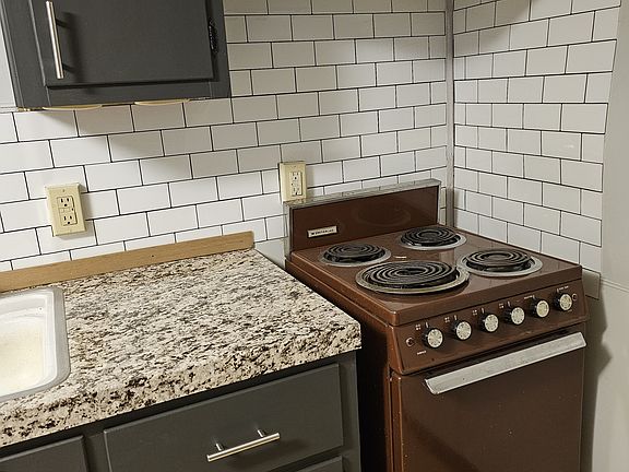 2nd image of 132 W Central St