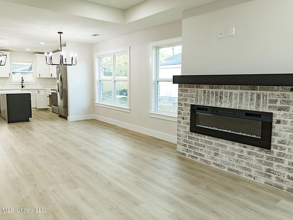 5th image of 1804 Barracuda Dr