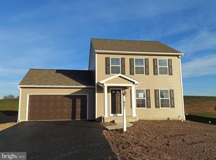 451 Springhouse Ln, York, PA 17406