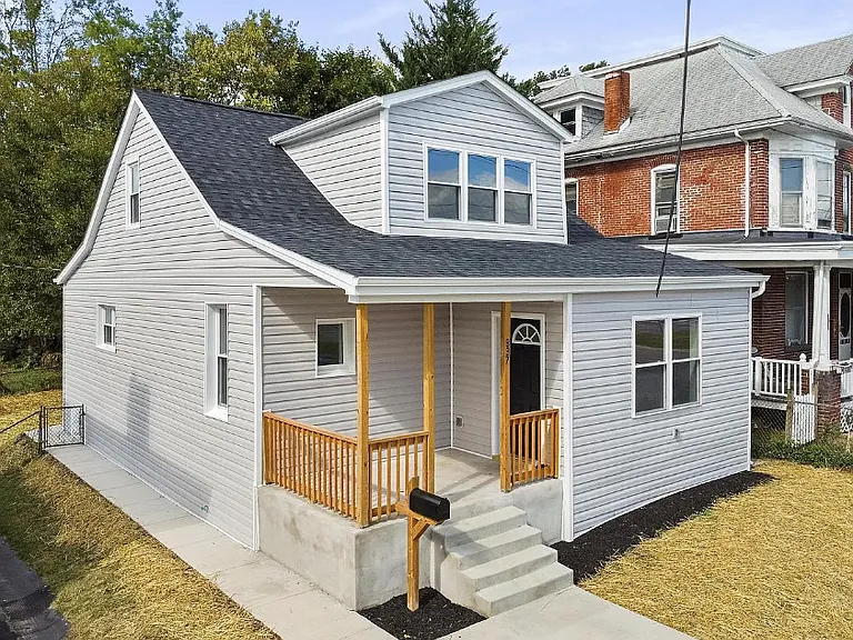 837 Virginia Ave — Photo 16