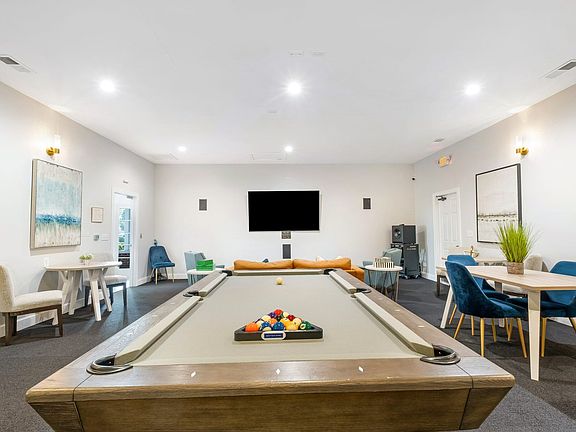 4th image of 50 Braeburn Dr #628