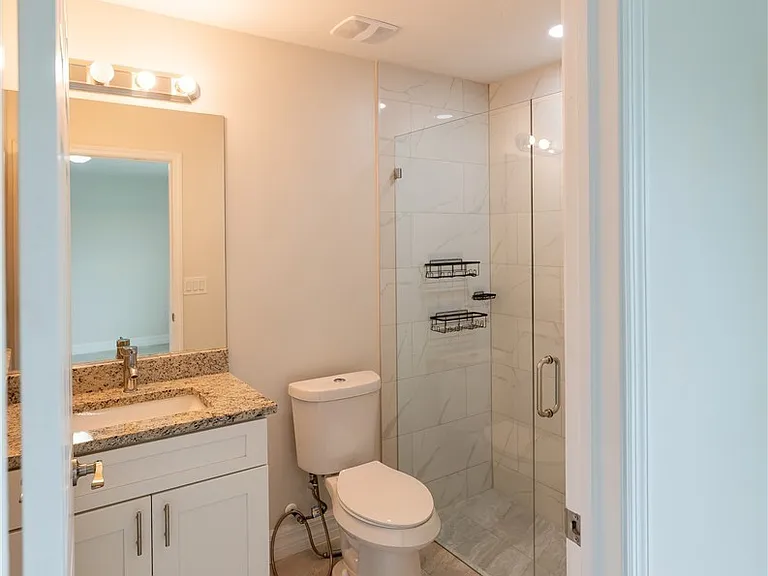 941 Jaguar Blvd — Photo 9