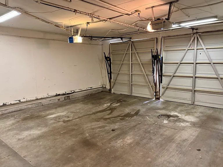 4325 W 182nd St #26 — Photo 24