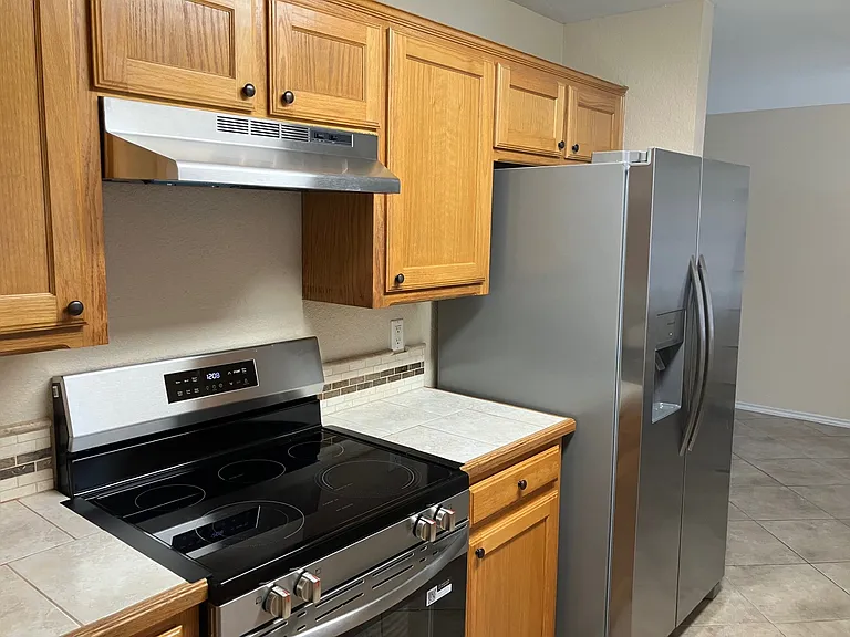 208 S Sendero Dr — Photo 13