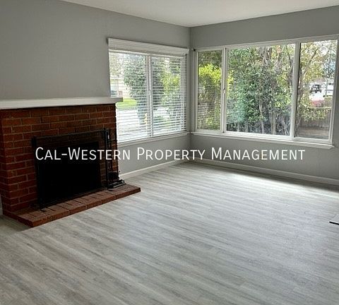 2nd image of 1115 Greenbriar Ave