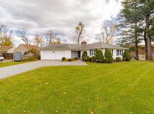 1080 River Rd, Agawam, MA 01001