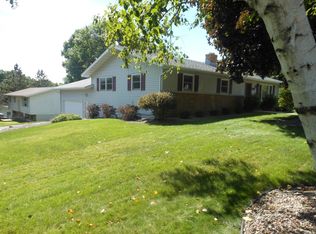 601 Birchwood Trl, Mount Horeb, WI 53572